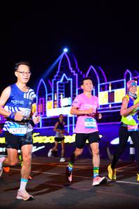 BIB: 43781
                            <button type="button" onclick="openModal(22866156)" class="btn btn-primary btn-sm float-right btn-popup" data-toggle="modal" data-target=".modal-high-quality">
                        <i class="fas fa-shopping-cart"></i> Add to Cart
                    </button>
                                            <button type="button" onclick="isThisMe(22866156, true)" class="btn btn-success btn-sm float-right btn-popup btn-isme hidden" data-toggle="tooltip" data-placement="bottom" title="นี่คือรูปของคุณใช่ไหม คลิกที่นี่เพื่อเอาเข้าอัลบั้ม">
                        <i class="fas fa-plus"></i> Add to album
                    </button>
                    <button type="button" onclick="isThisMe(22866156, false)" class="btn btn-warning btn-sm float-right btn-popup btn-isnotme hidden">
                        <i class="fas fa-ban"></i> Remove from album
                    </button>